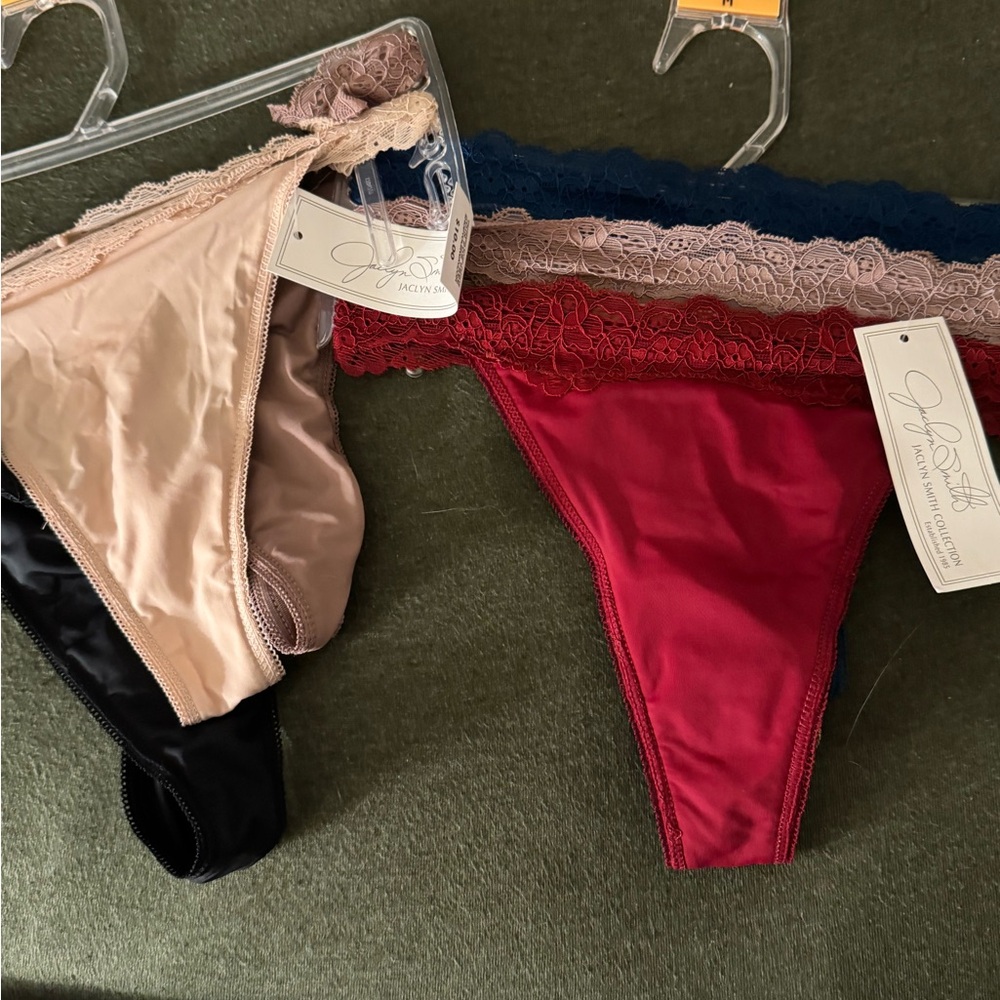 Thongs